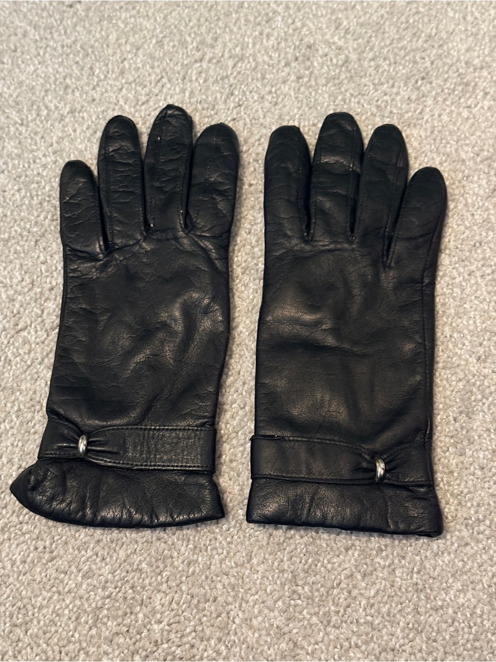 Women’s Vintage Black Leather Gloves Fleece Lined Cinched Wrist Bow Detail - M
